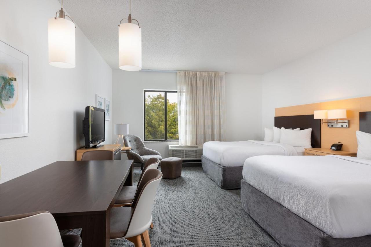 Towneplace Suites By Marriott York Eksteriør billede