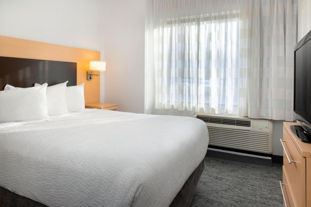 Towneplace Suites By Marriott York Eksteriør billede