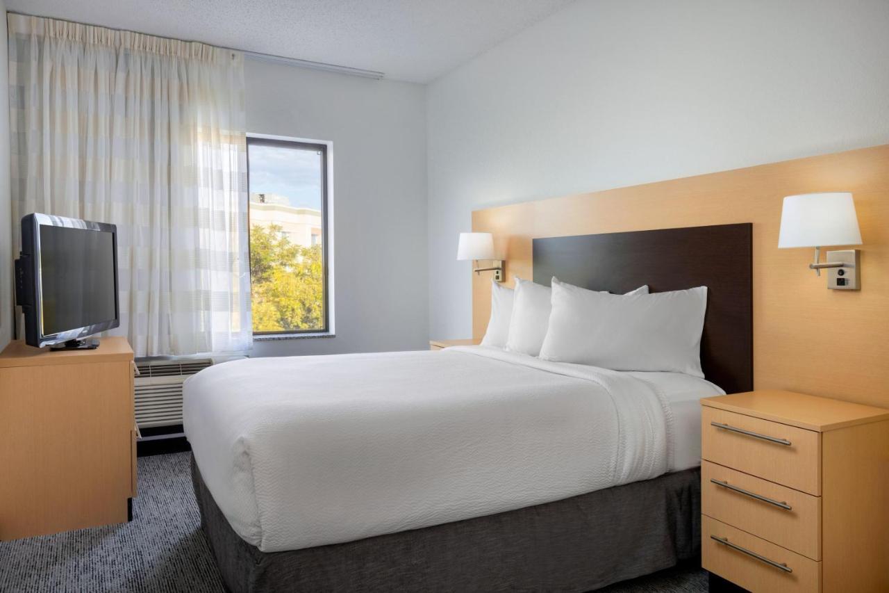 Towneplace Suites By Marriott York Eksteriør billede